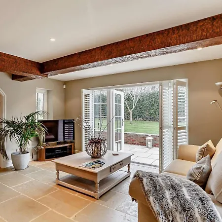 Hébergement de vacances 5 Bed In Leeds Oc-91355 *
