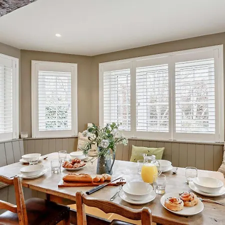 5 Bed In Leeds Oc-91355 Hébergement de vacances