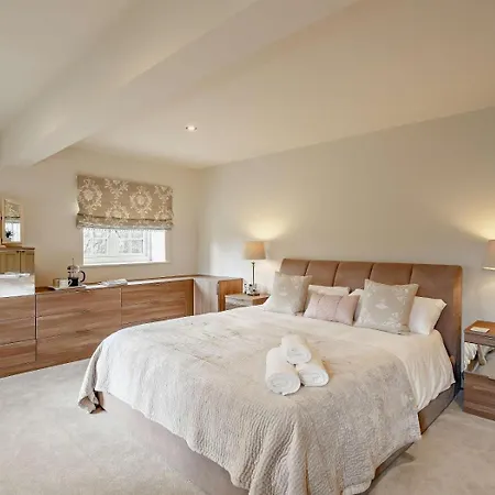 5 Bed In Leeds Oc-91355 Hébergement de vacances *