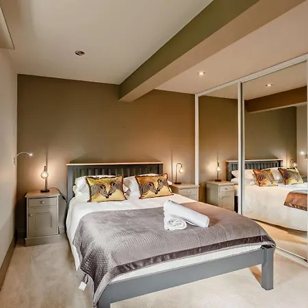 Hébergement de vacances 5 Bed In Leeds Oc-91355 Sherburn in Elmet