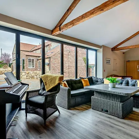 5 Bed In Leeds Oc-91355 Hébergement de vacances Sherburn in Elmet